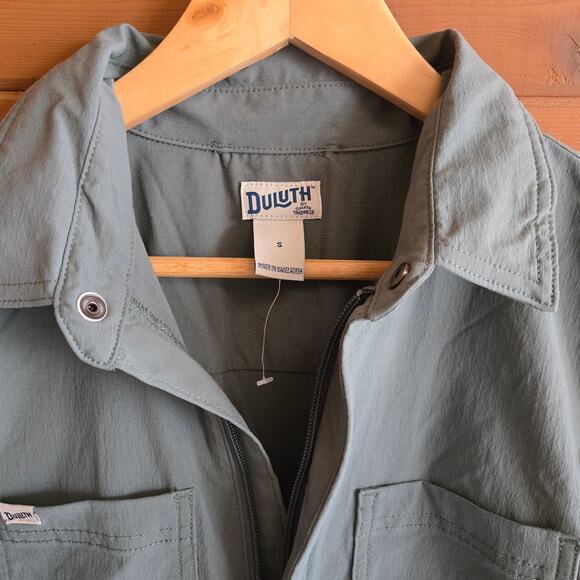 Duluth Heirloom Gardening 7" Short Coveralls Green Zip Up Pockets S NWOT Romper - Picture 4 of 6